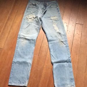 Distressed Men’s Levi’s